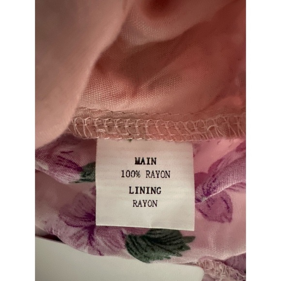 Sweet Pot Floral Print Sweetheart Neckline Short Sleeve Top - Picture 8 of 11